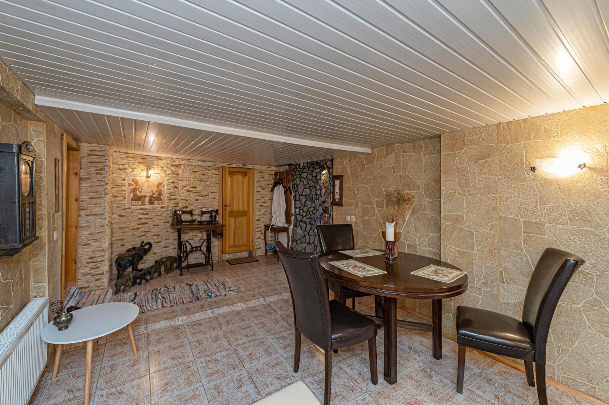 Spacious Studio Apartment By Polo Apartments Kaunas Eksteriør billede